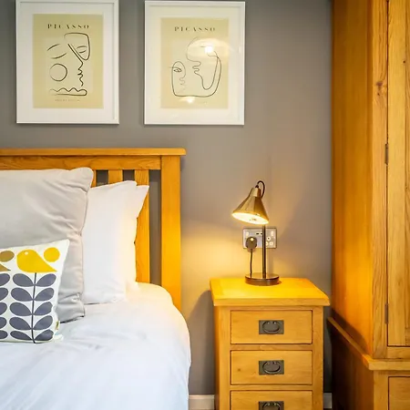 아파트 Monkgate Cloisters